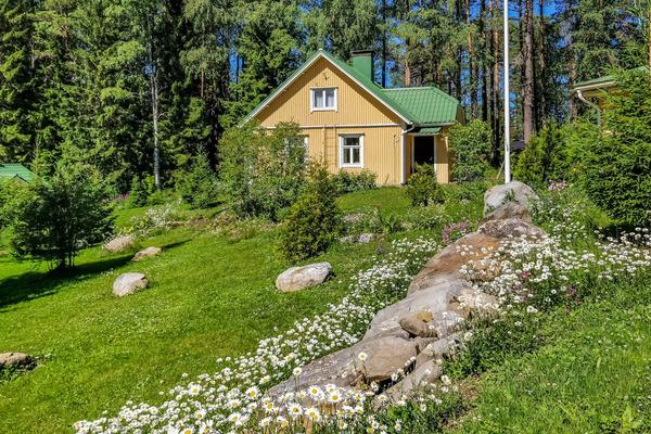 TYYNELÄ, Varistaipale