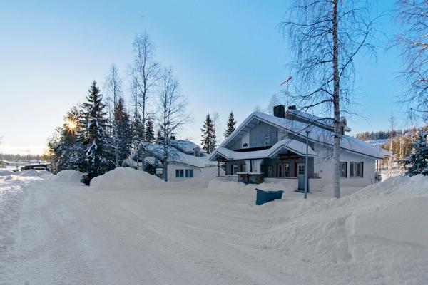 HALLANTYTÄR B3 PARITALO, HYRYNSALMI