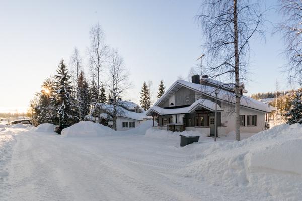 HALLANTYTÄR B4 PARITALO, Hyrynsalmi