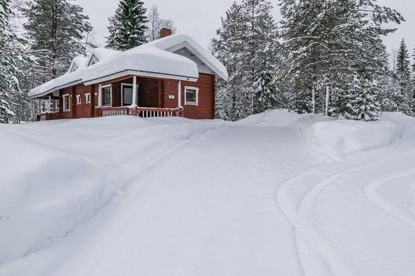 LOMAPESÄ 10A, KOTILA