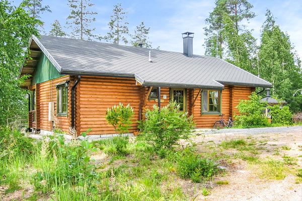 2. KALLIONNENÄ, KEURUU, KESKI-SUOMI