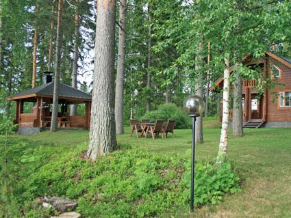 KORVENVALKAMA, Kiviapaja