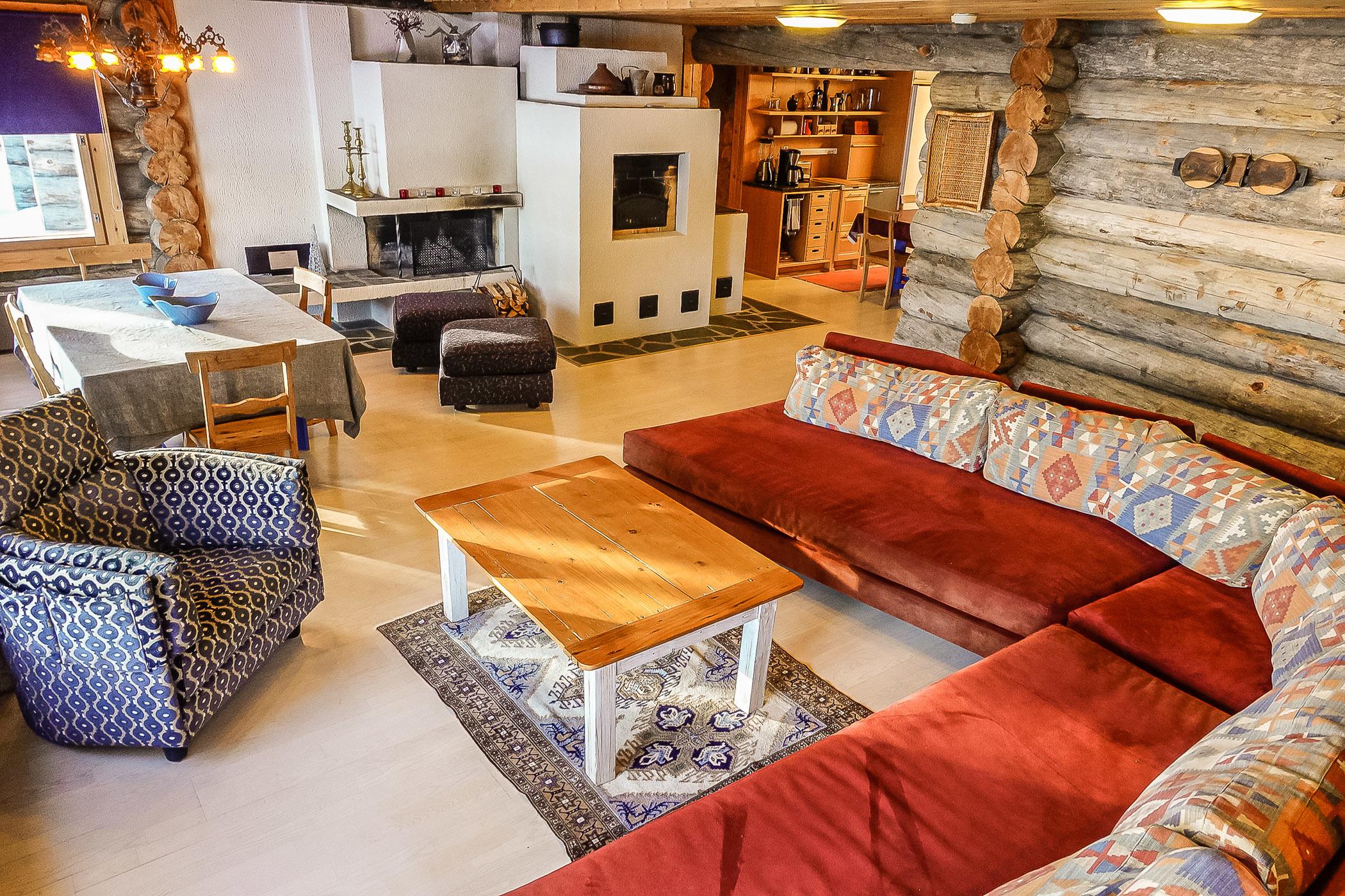 8. VILLA TUNTURI, KESELMÄJÄRVI, SALLA, LAPPI, SALLATUNTURI
