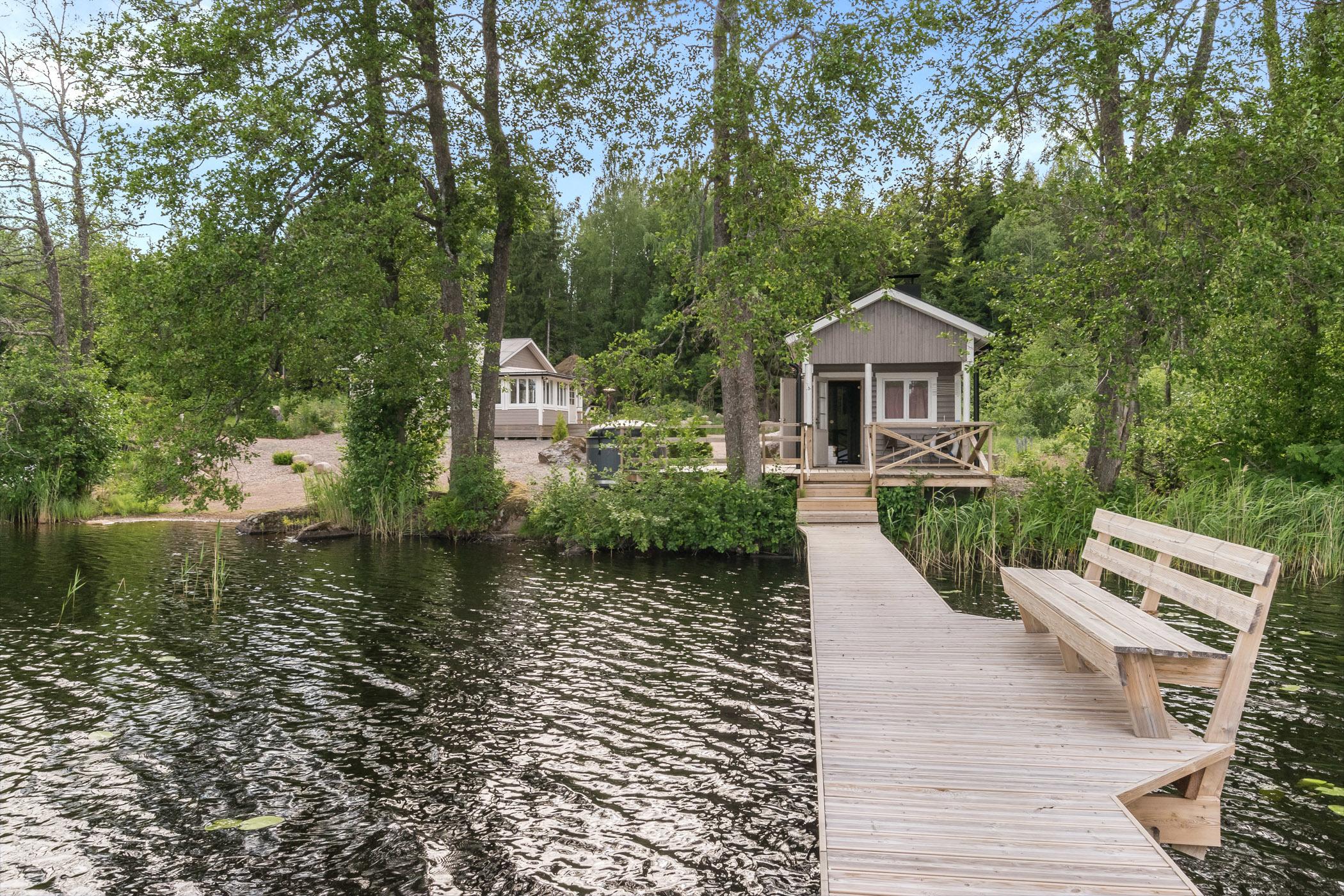 5. VILLA PIHLAJA, VALKEALA, KOUVOLA, KYMENLAAKSO