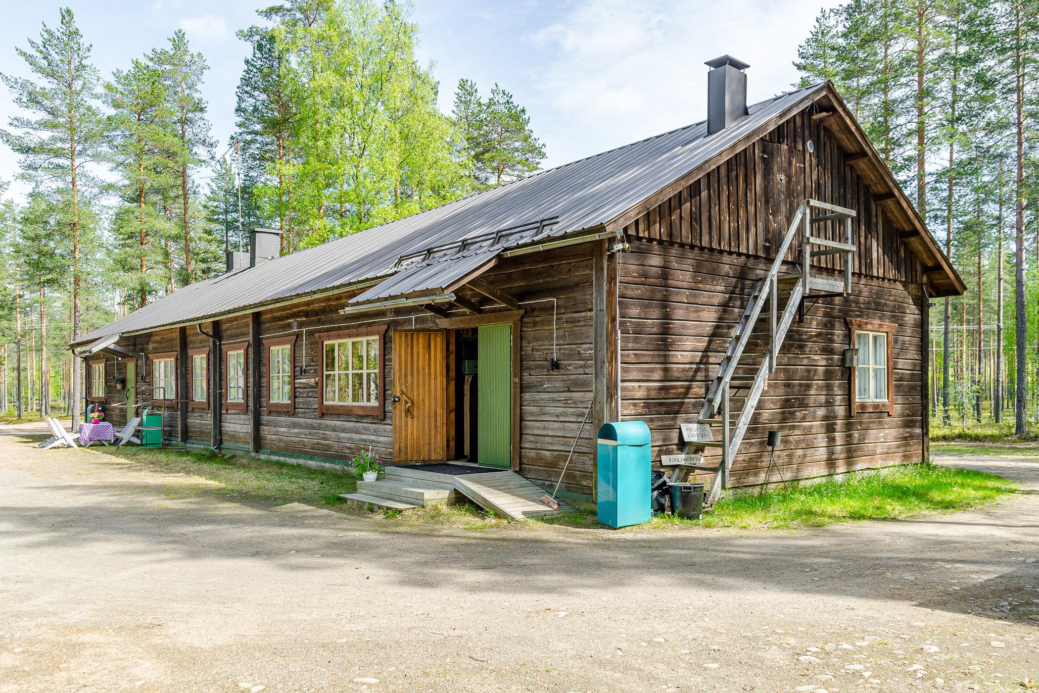 2. ERÄ-OKU METSÄSTYSMAJA, OUTOKUMPU, POHJOIS-KARJALA