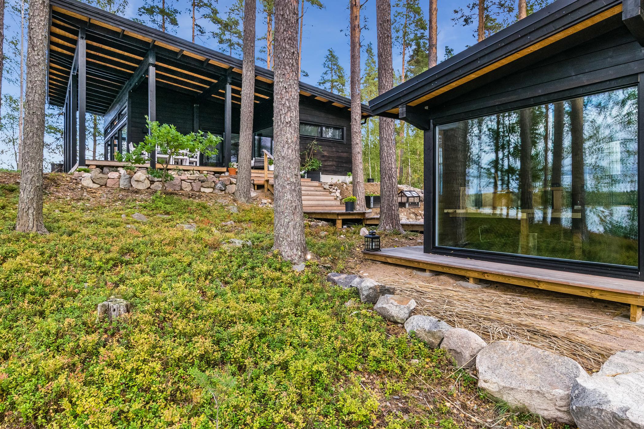 5. VILLA SAIMAAN JOUTSENLAHTI, RUOKOLAHTI, ETELÄ-KARJALA