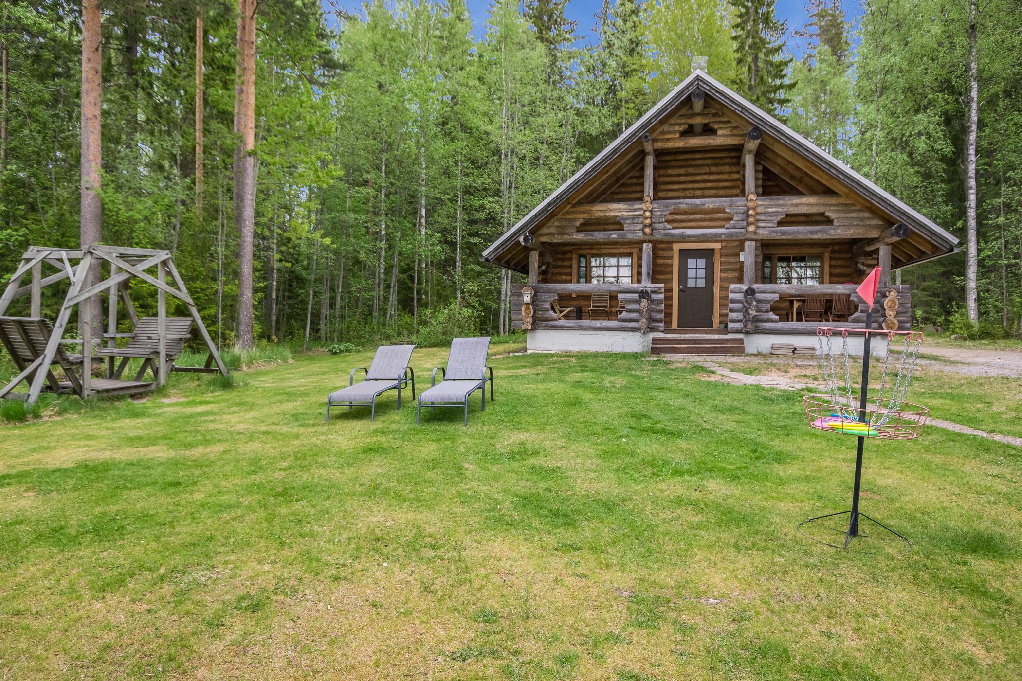 8. AURINKONIEMI, HANKASALMI, KESKI-SUOMI, HÄKÄRINTEET