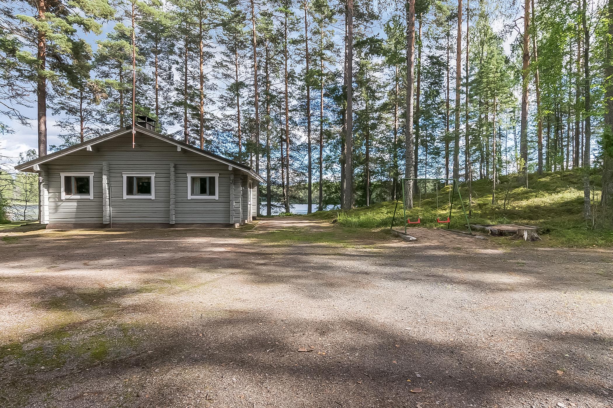 4. KIVILÖYTÖ, MÄNTYHARJU, ETELÄ-SAVO