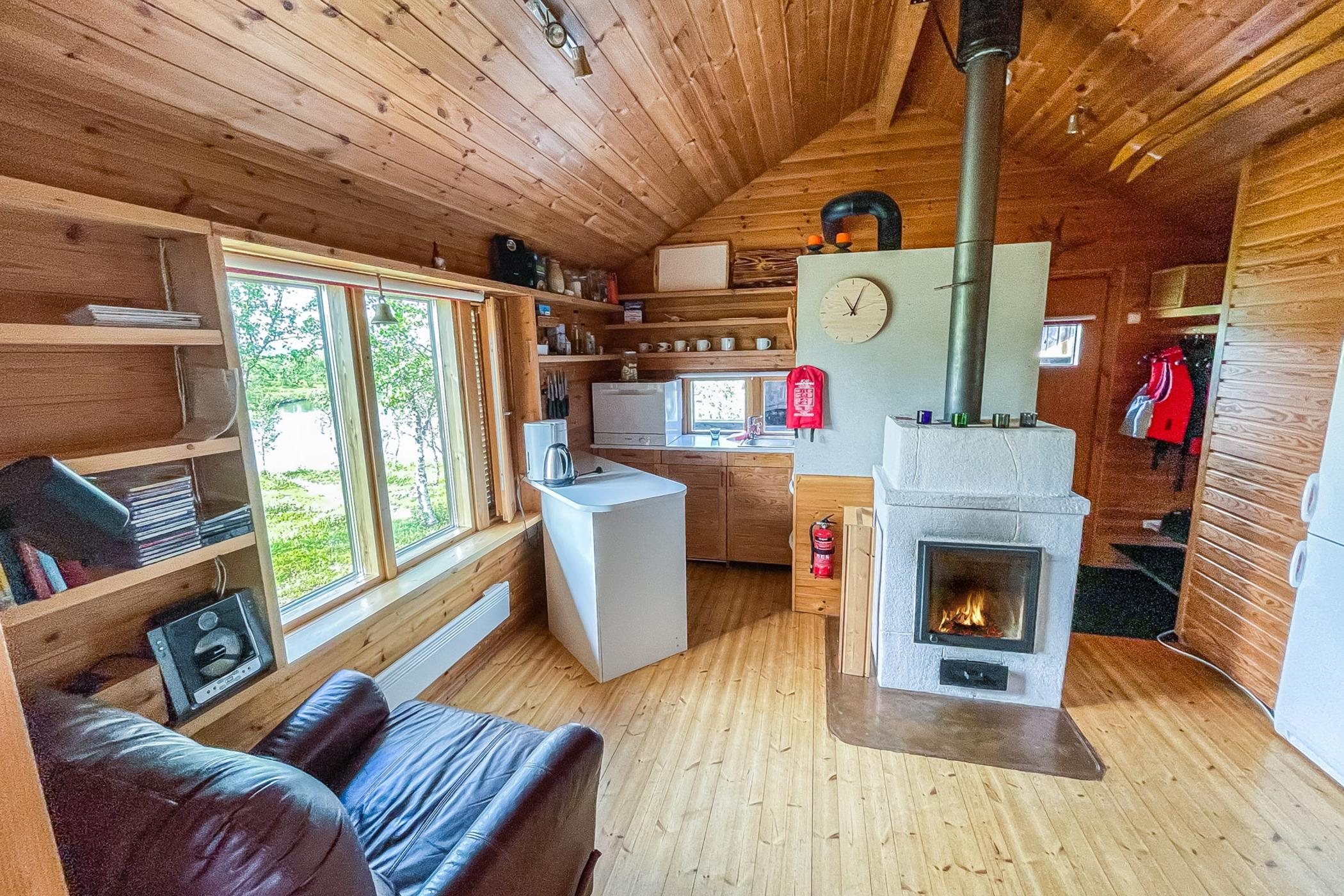 8. UUTTU, KAAMASMUKKA, UTSJOKI, LAPPI